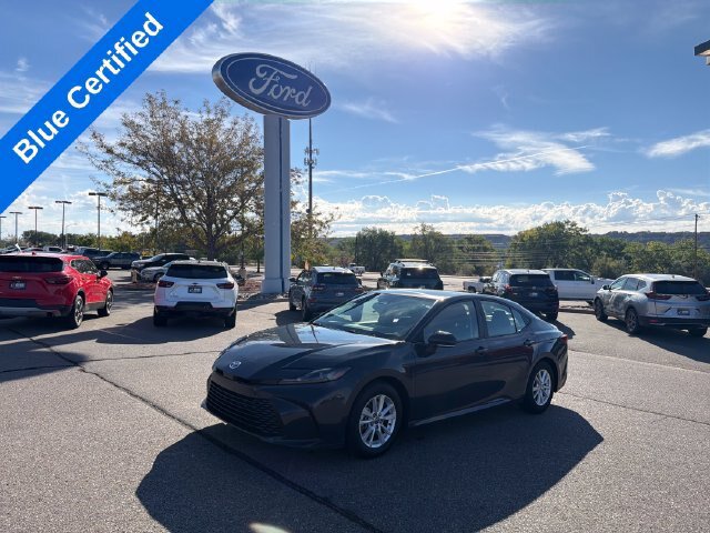 Used 2025 Toyota Camry LE FWD image 1