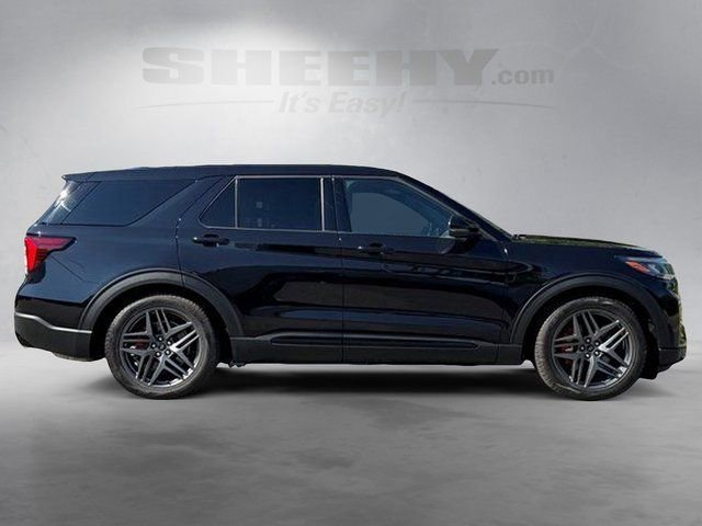 Certified 2025 Ford Explorer ST AWD/4WD image 10