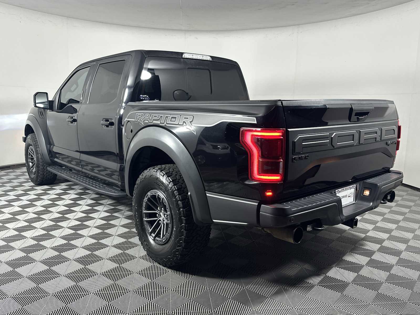Certified 2019 Ford F150 Raptor w/ Equipment Group 802A Luxury AWD/4WD image 5