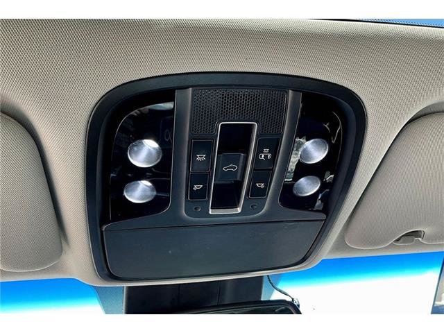 Used 2020 Kia Sorento SX FWD image 17