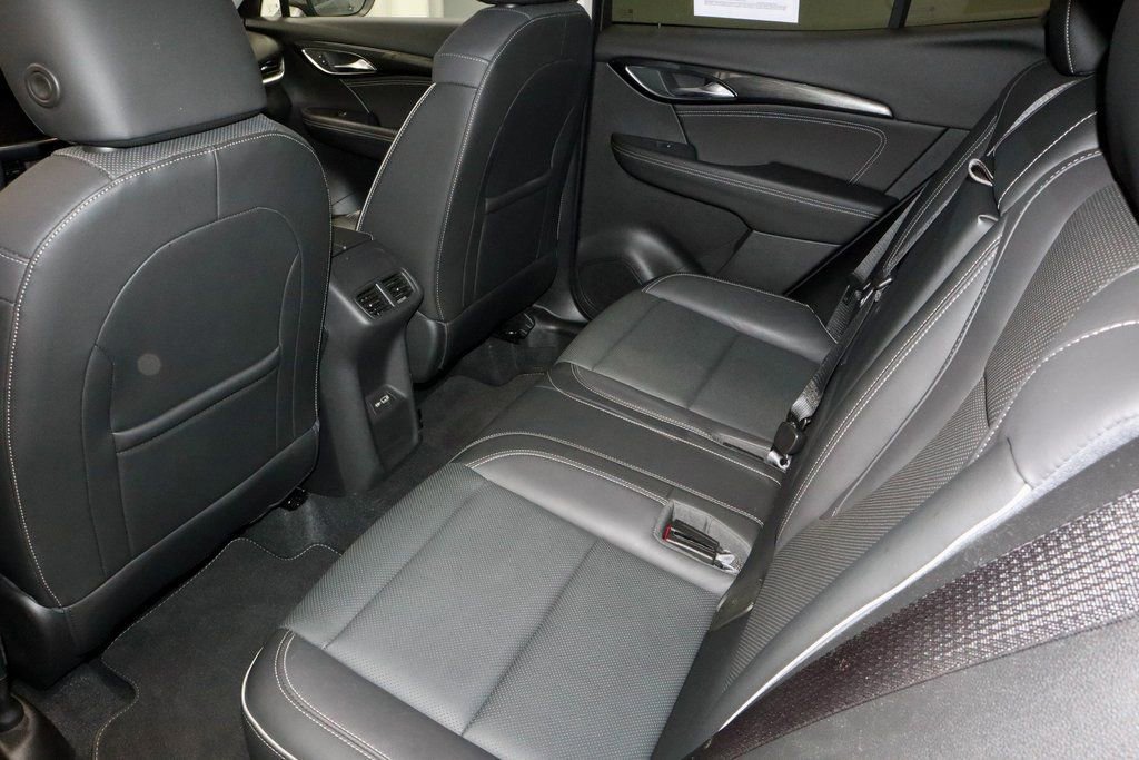 Used 2021 Buick Envision Essence image 21