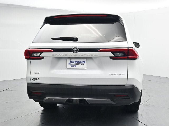 Used 2024 Toyota Grand Highlander AWD image 7
