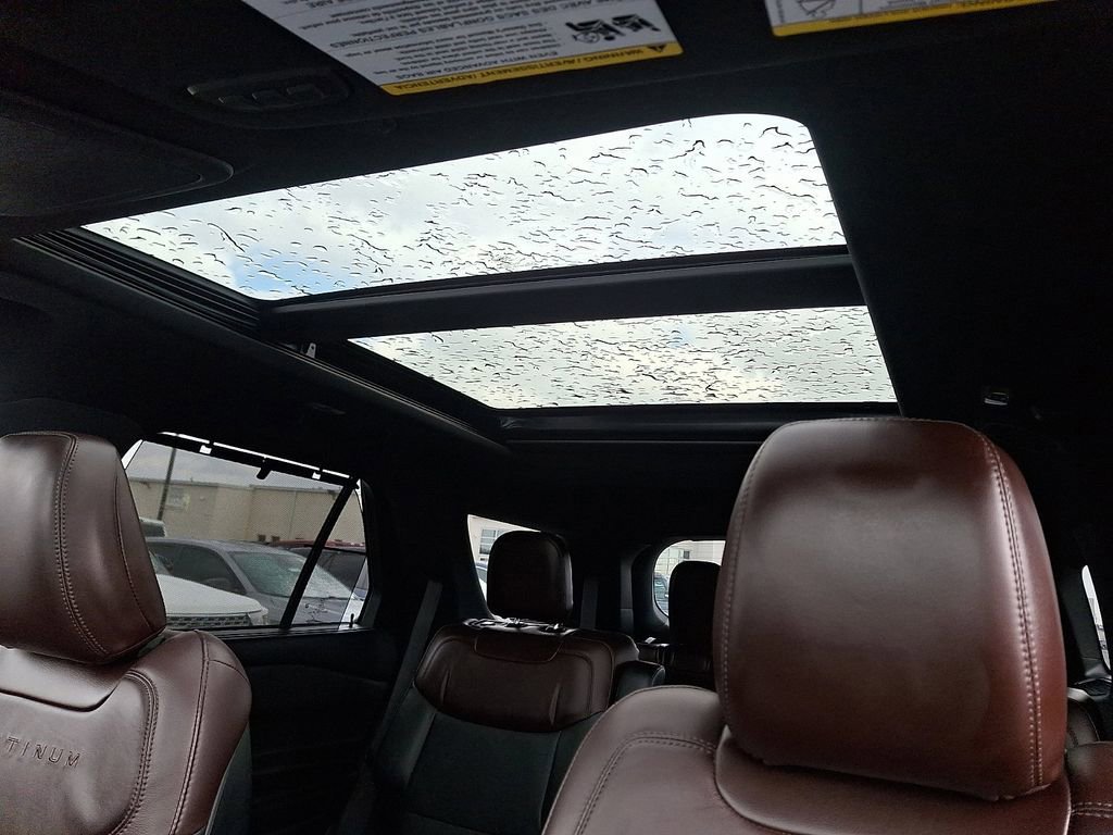 Certified 2020 Ford Explorer Platinum w/ Premium Technology Package image 16