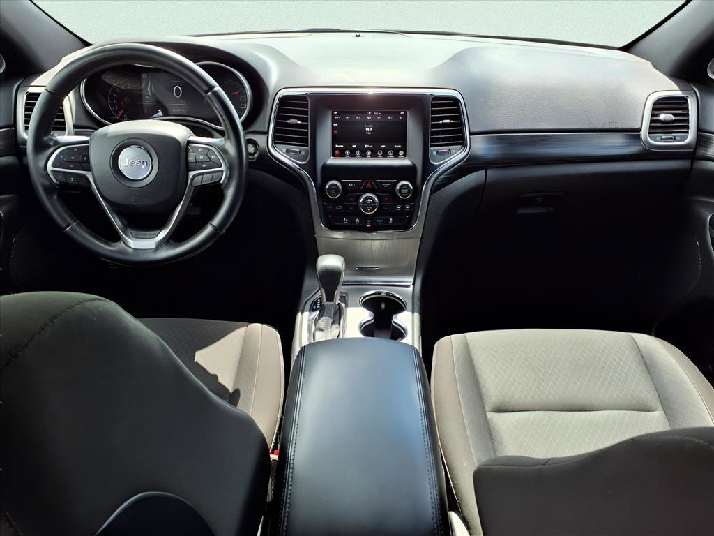 Used 2020 Jeep Grand Cherokee Laredo image 11