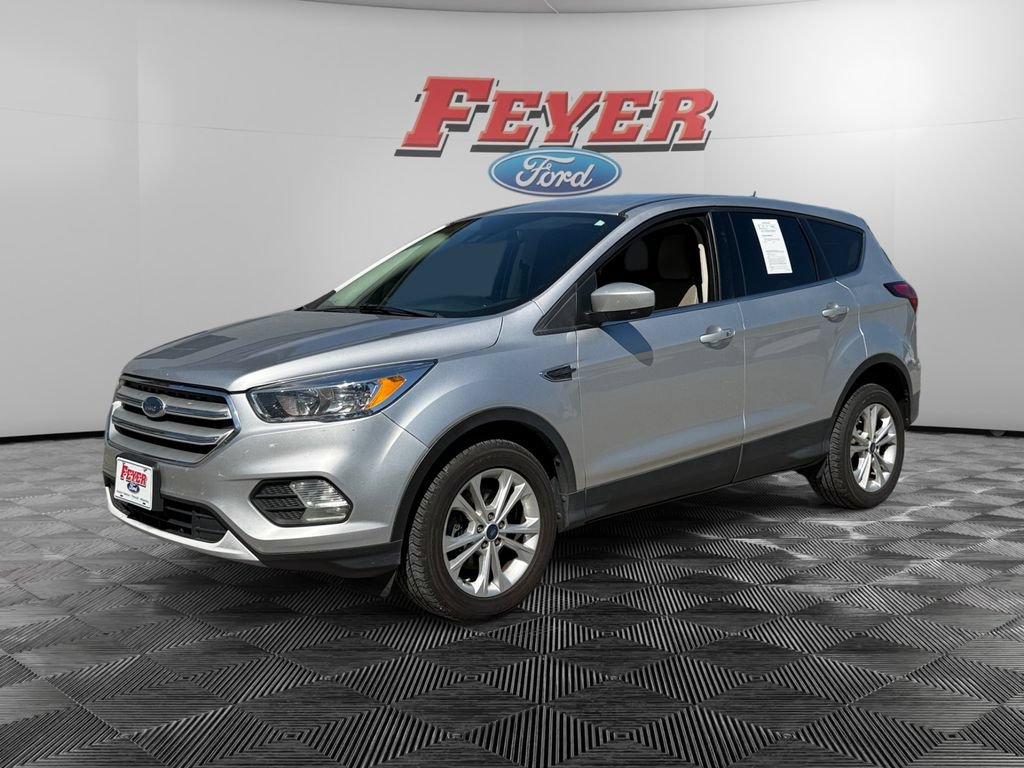 Certified 2019 Ford Escape SE FWD image 1