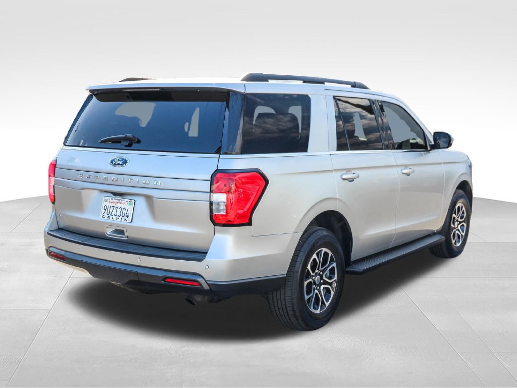Certified 2022 Ford Expedition XLT RWD image 4