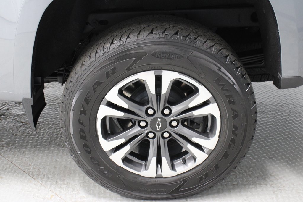 Used 2022 Chevrolet Colorado Z71 w/ Safety Package image 19