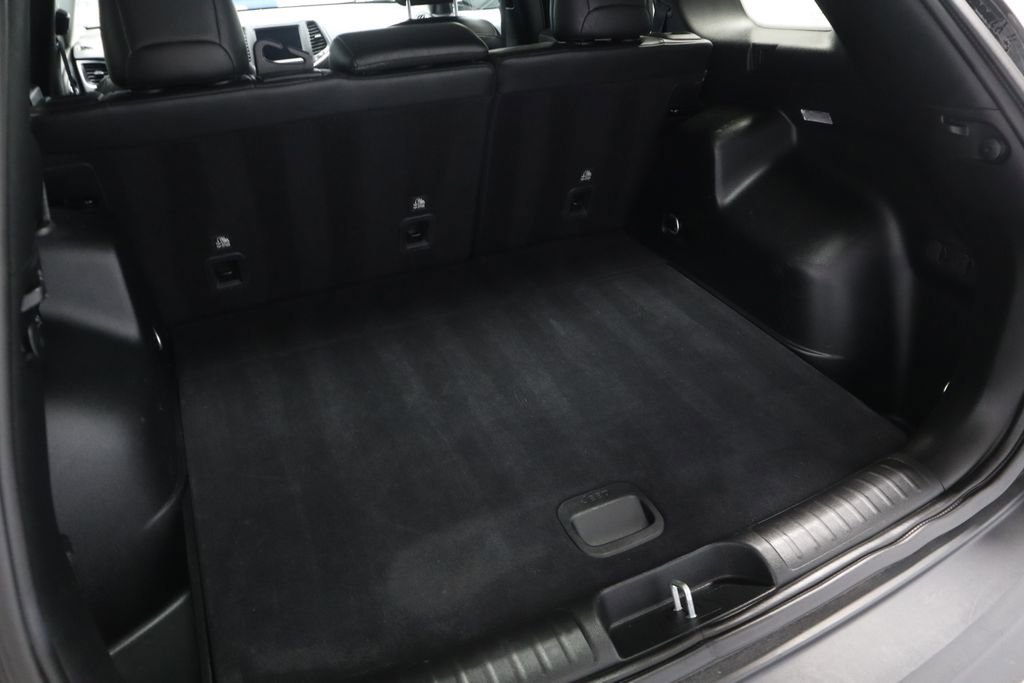Used 2022 Jeep Cherokee Latitude Lux FWD image 14