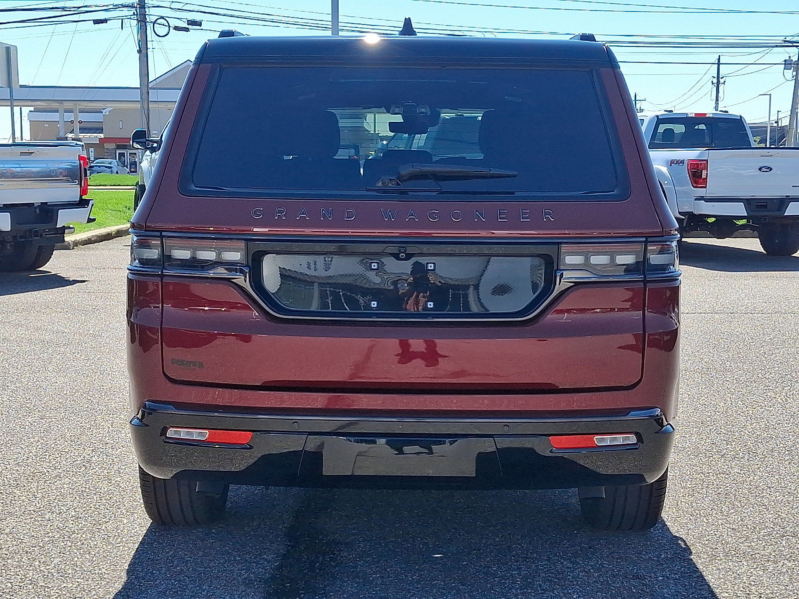 Used 2025 Jeep Grand Wagoneer Series II Obsidian w/ Quick Order Packagew 28T image 6