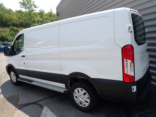 Certified 2025 Ford Transit 250 Low Roof w/ Exterior Upgrade Package RWD image 4