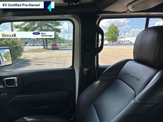 Used 2024 Jeep Wrangler Unlimited Sahara AWD/4WD image 16