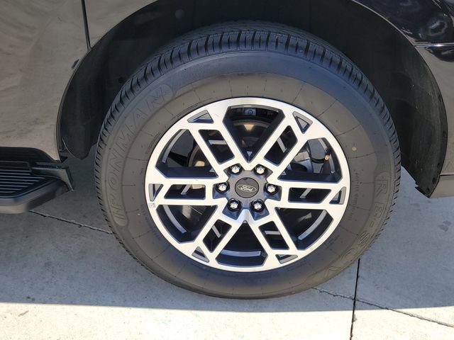 Certified 2025 Ford Expedition Max Active AWD/4WD image 16