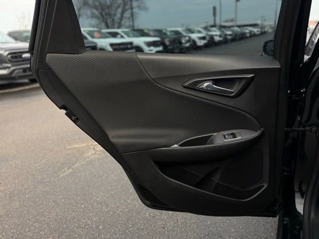 Used 2025 Chevrolet Malibu LS image 31