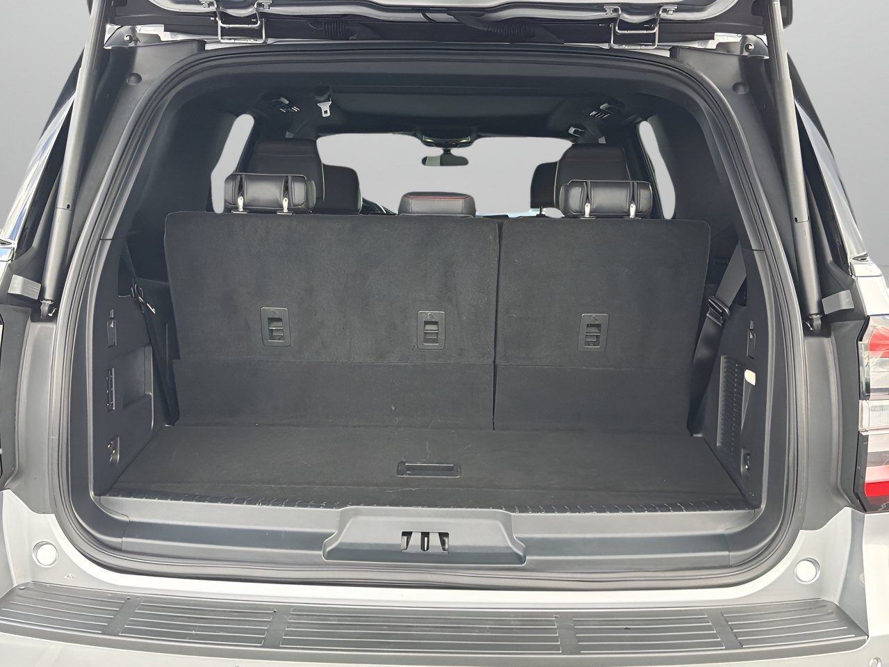 Certified 2023 Ford Expedition Limited AWD/4WD image 8