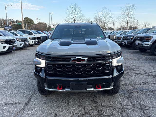 Used 2025 Chevrolet Silverado 1500 ZR2 w/ Technology Package image 8