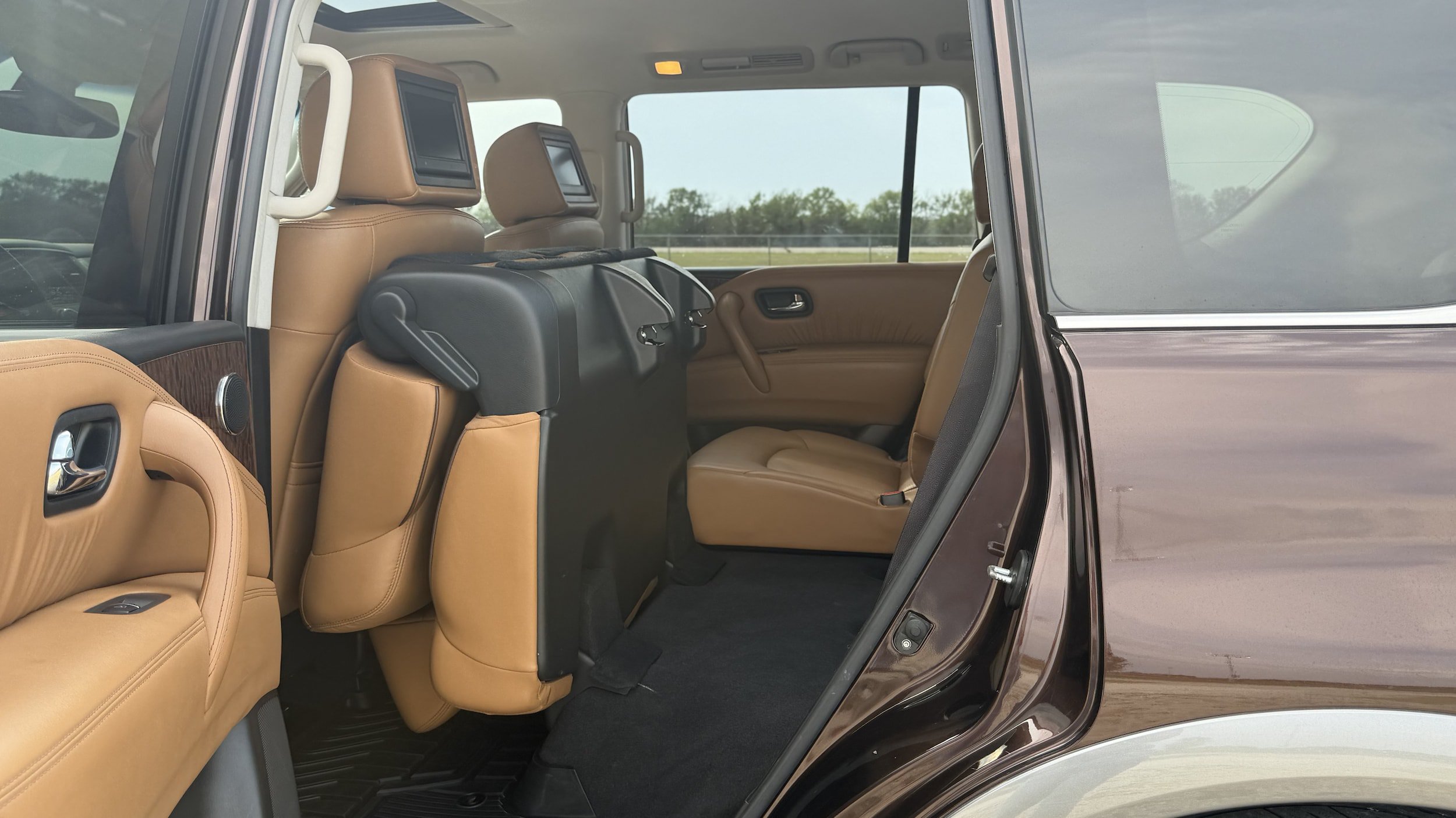 Used 2017 Nissan Armada Platinum AWD/4WD image 22