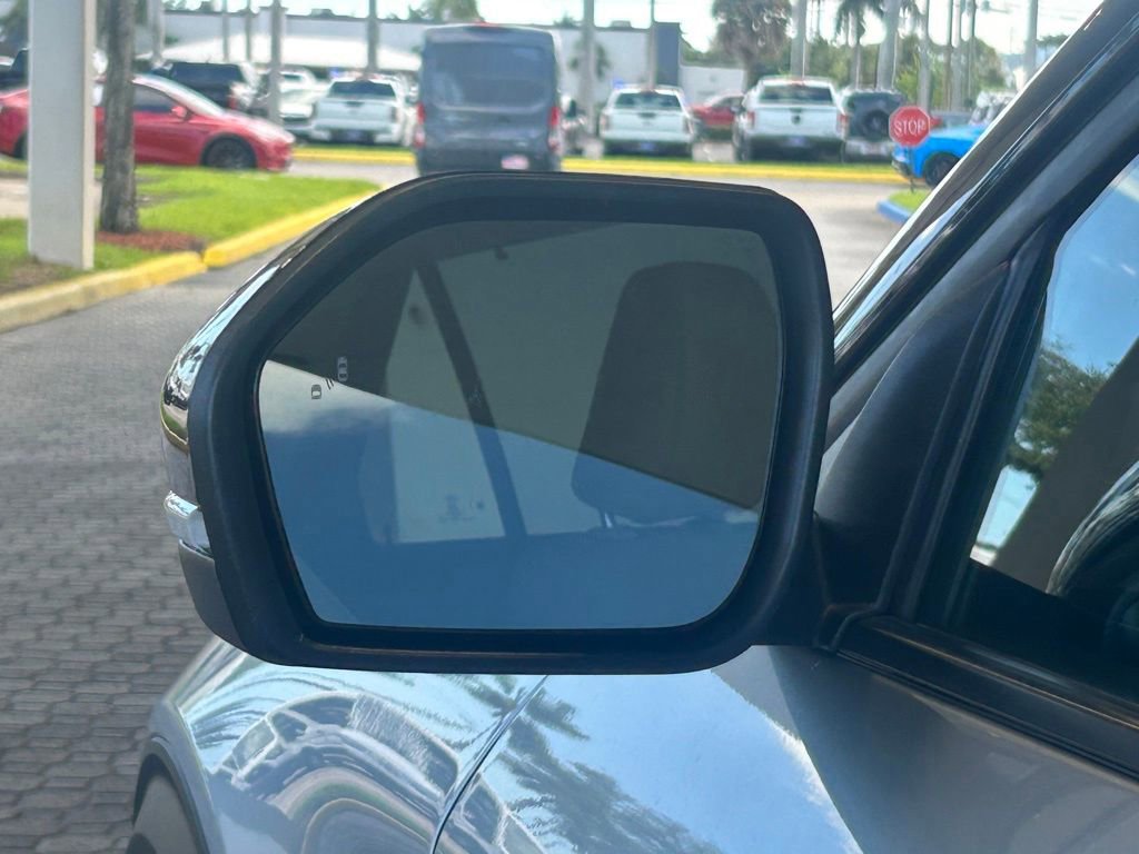 Certified 2023 Ford Explorer Limited w/ Equipment Group 301A image 18