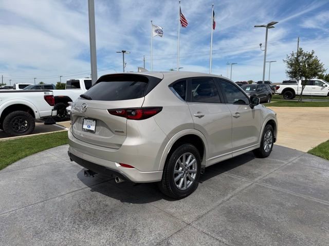 Used 2024 MAZDA CX-5 AWD 2.5 S w/ Select Package image 3