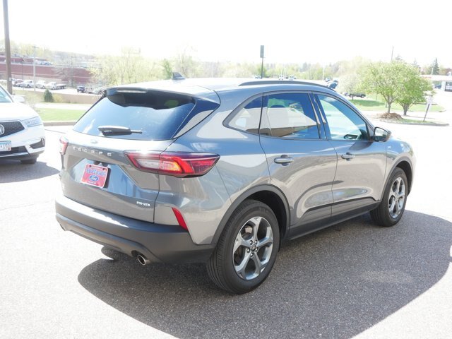 Certified 2025 Ford Escape ST-Line AWD/4WD image 5