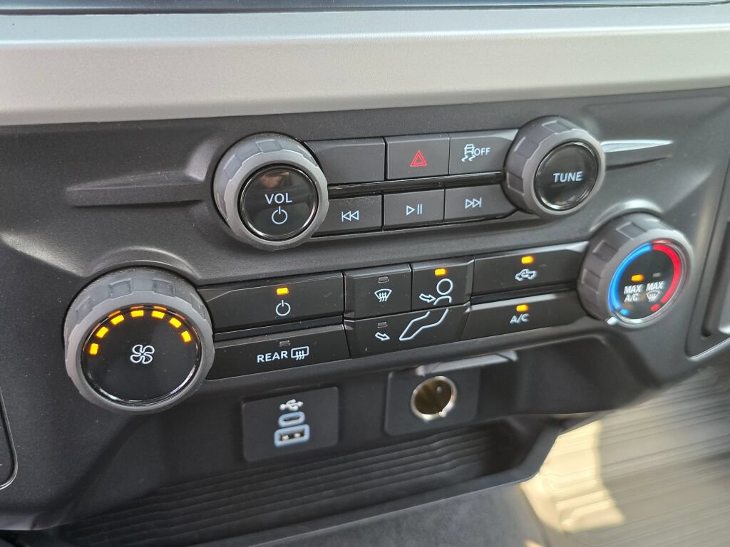 Certified 2025 Ford F350 XLT AWD/4WD image 22