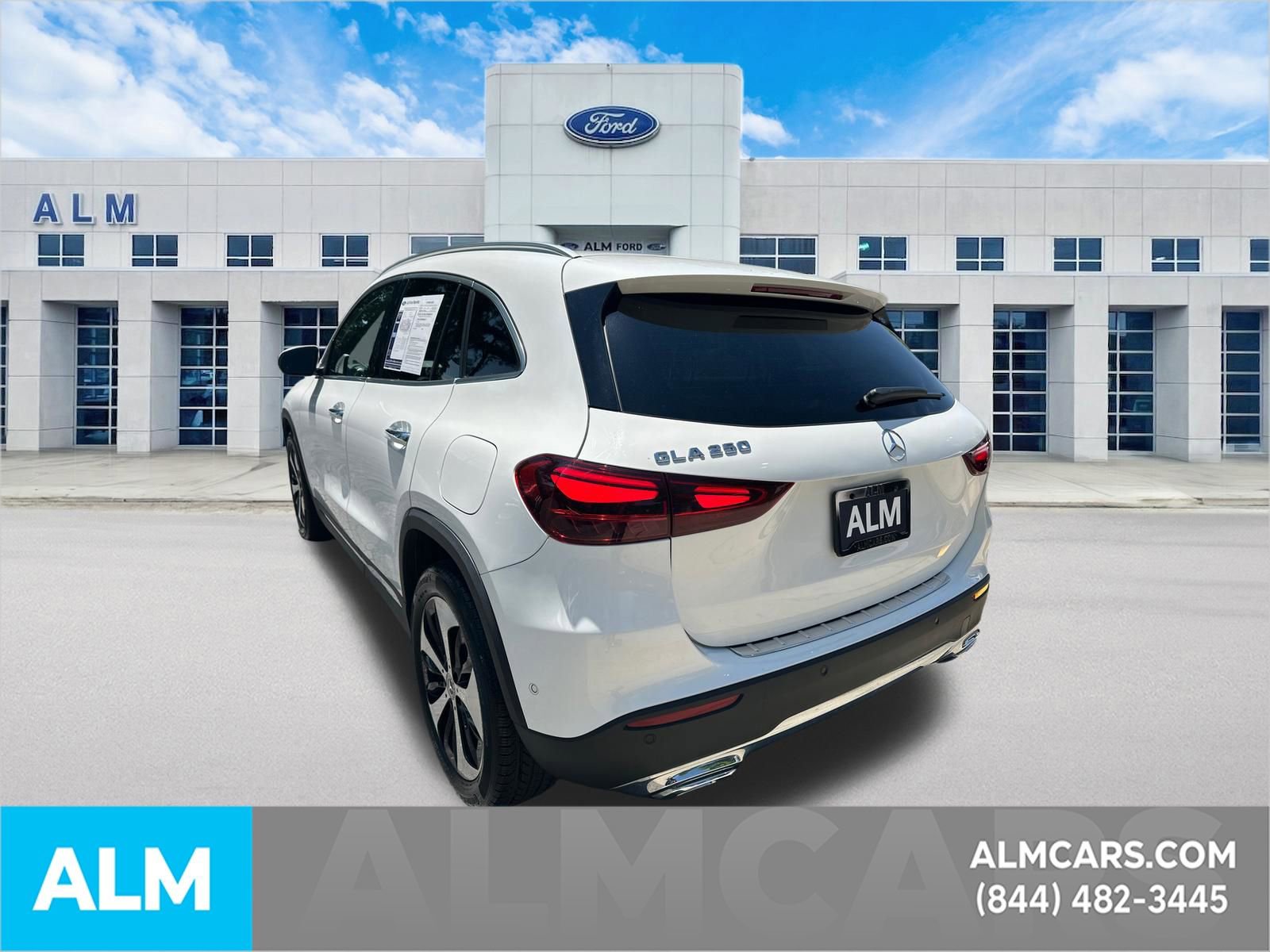 Used 2025 Mercedes-Benz GLA 250 image 8