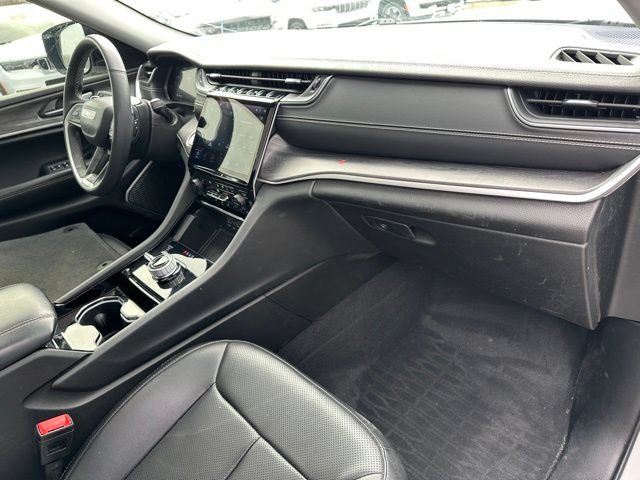 Used 2023 Jeep Grand Cherokee L Limited w/ Luxury Tech Group II AWD/4WD image 12