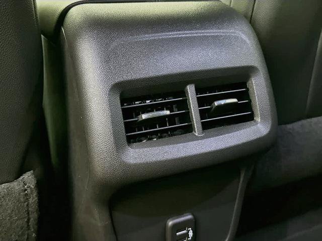 Used 2024 Chevrolet Equinox Premier AWD/4WD image 13