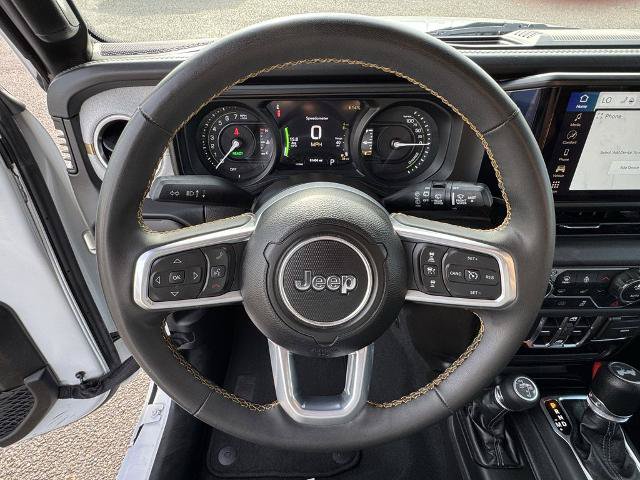 Used 2024 Jeep Wrangler Unlimited Sahara AWD/4WD image 17