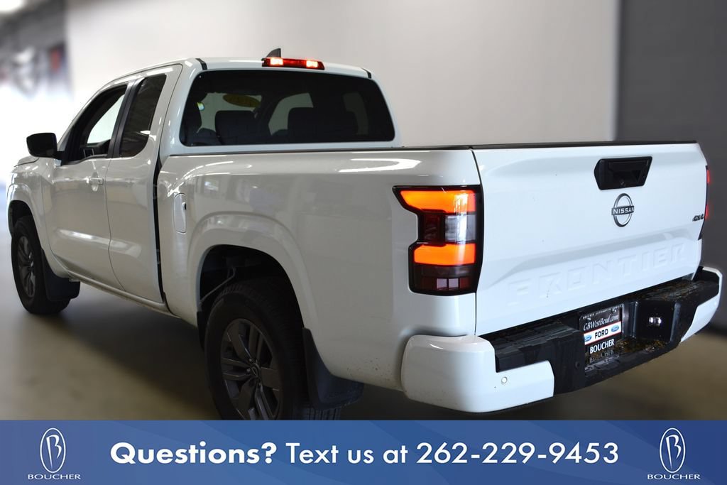 Used 2025 Nissan Frontier SV AWD/4WD image 4