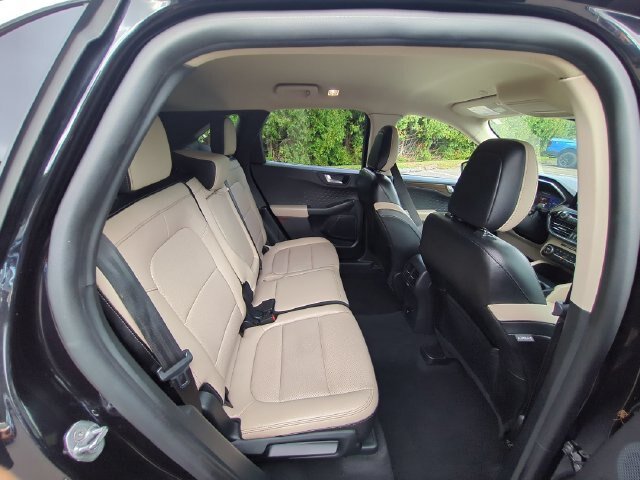 Certified 2020 Ford Escape Titanium AWD/4WD image 34