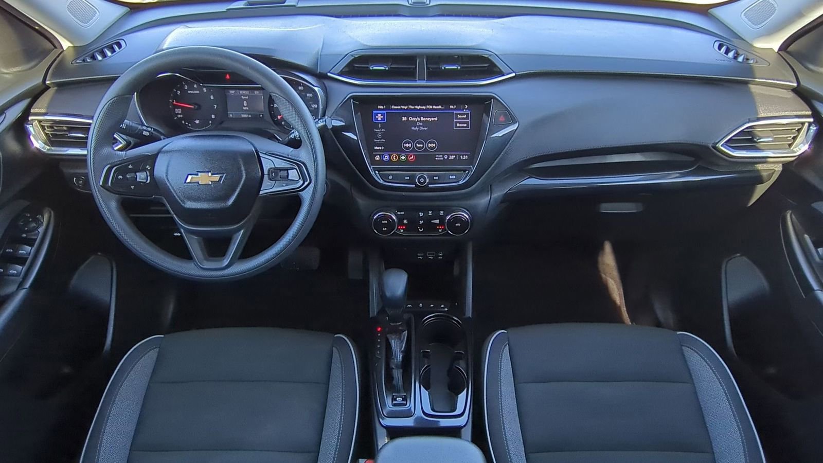 Used 2021 Chevrolet TrailBlazer LT w/ Convenience Package image 14