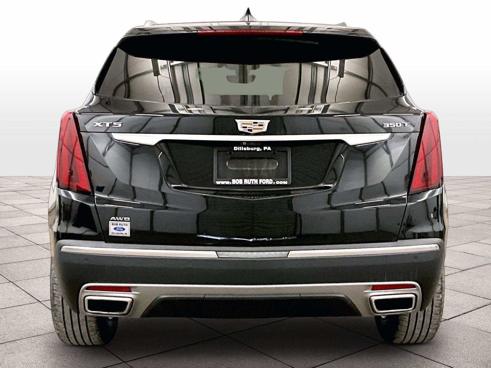 Used 2021 Cadillac XT5 Premium Luxury AWD/4WD image 4