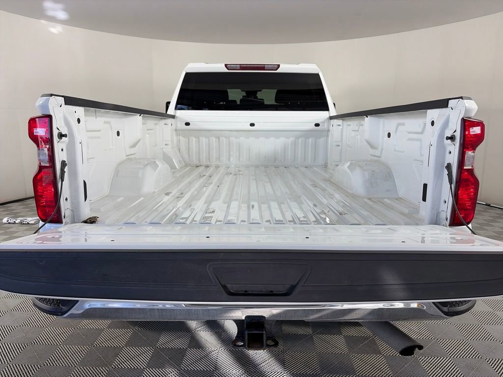 Used 2024 Chevrolet Silverado 3500 LT image 26