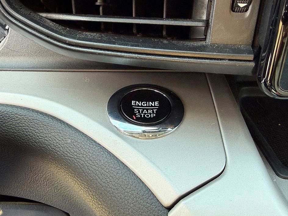 Certified 2023 Ford Explorer XLT image 25