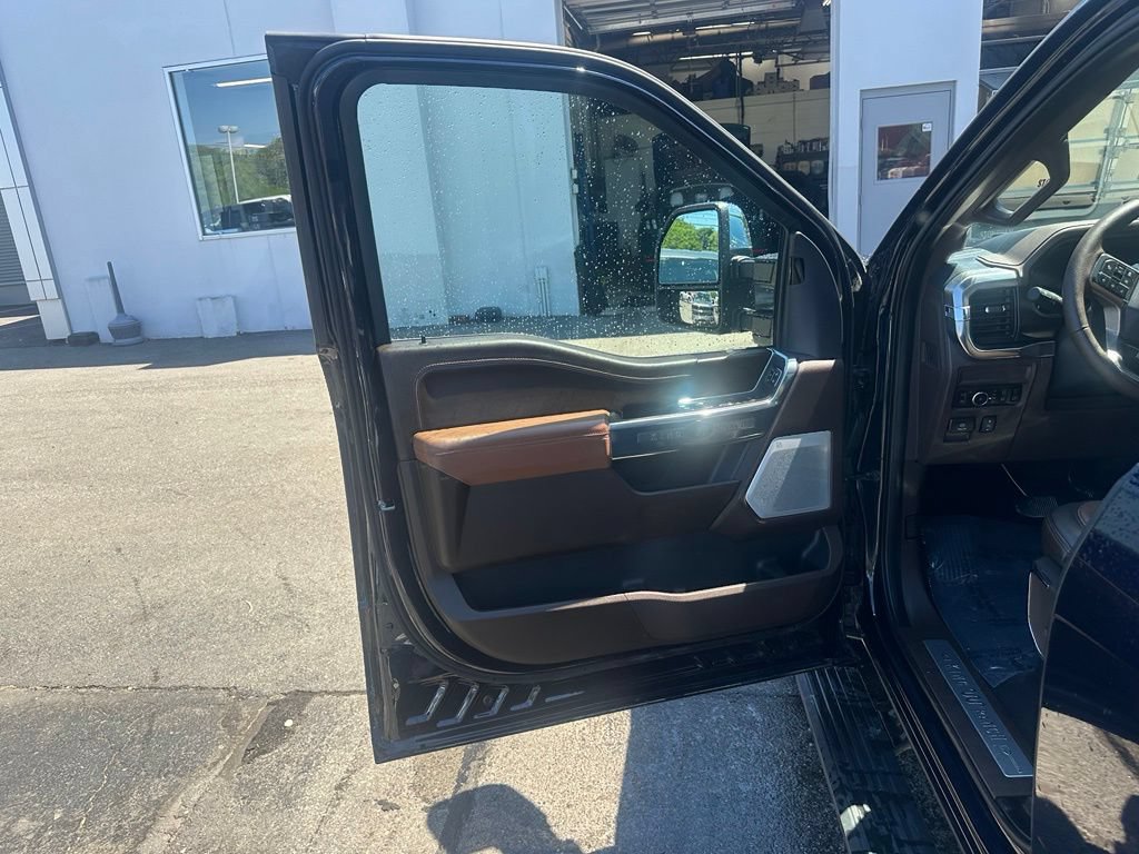 Certified 2025 Ford F150 King Ranch AWD/4WD image 13