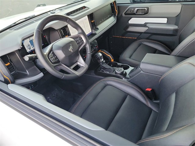 Certified 2023 Ford Bronco Badlands image 3