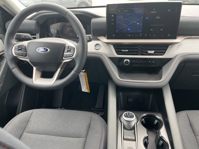 Certified 2025 Ford Explorer Active w/ Active Comfort Package AWD/4WD image 24