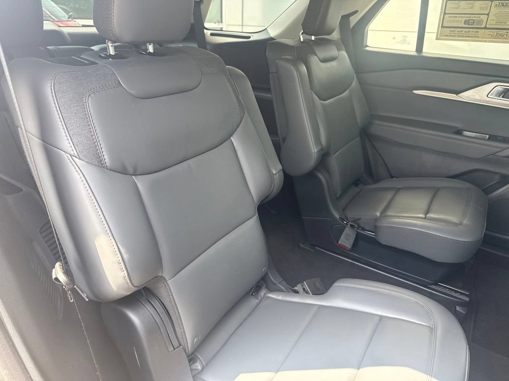 Certified 2026 Ford Explorer Active w/ Active Comfort Package RWD image 30