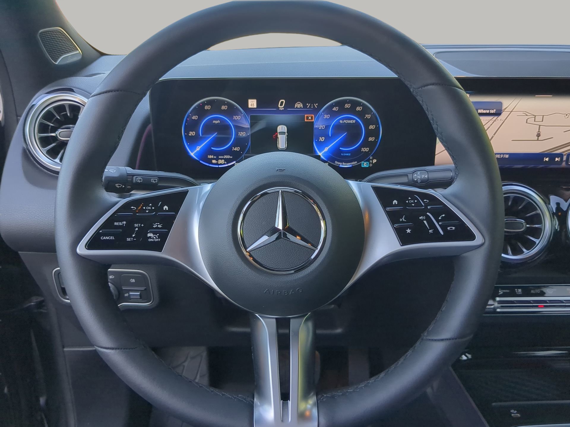 Used 2025 Mercedes-Benz EQB 300 4MATIC image 68