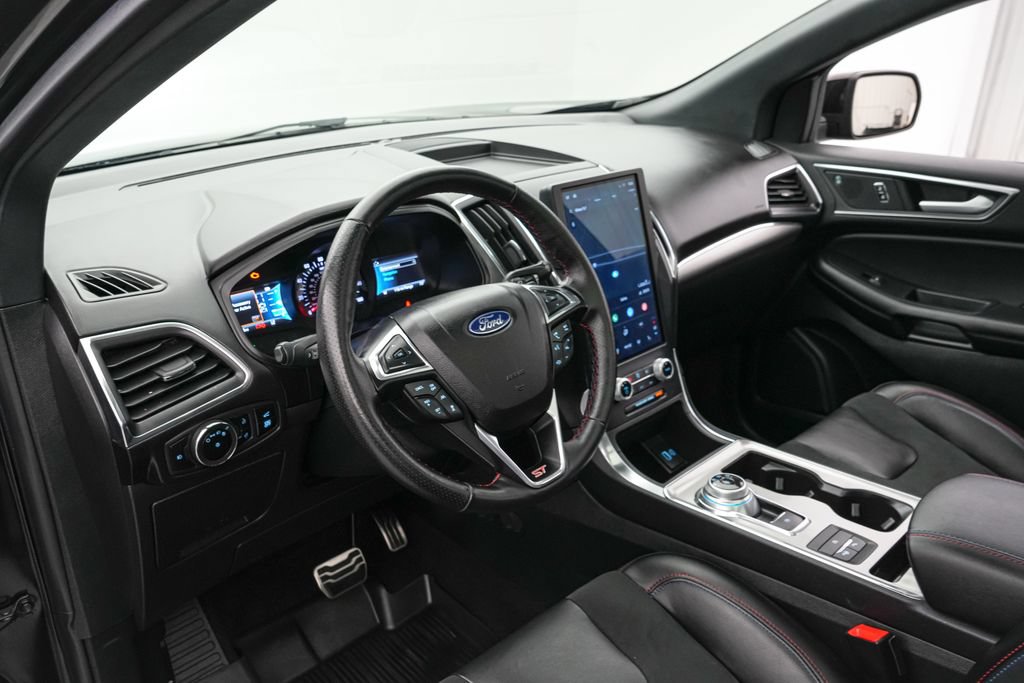 Certified 2023 Ford Edge ST w/ Equipment Group 401A AWD/4WD image 13