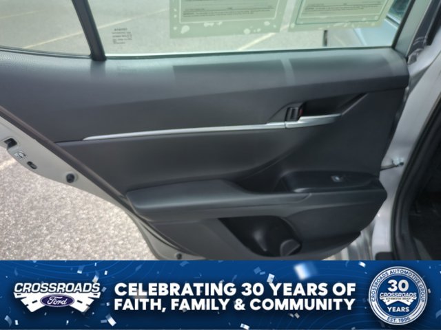 Used 2019 Toyota Camry SE FWD image 26