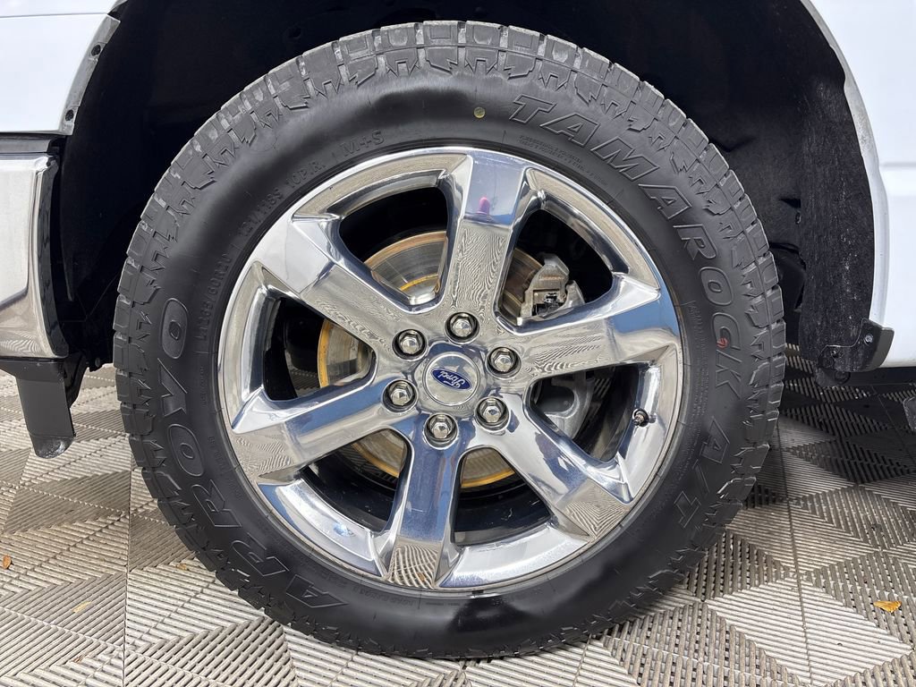 Certified 2021 Ford F150 XLT w/ Equipment Group 302A High image 16