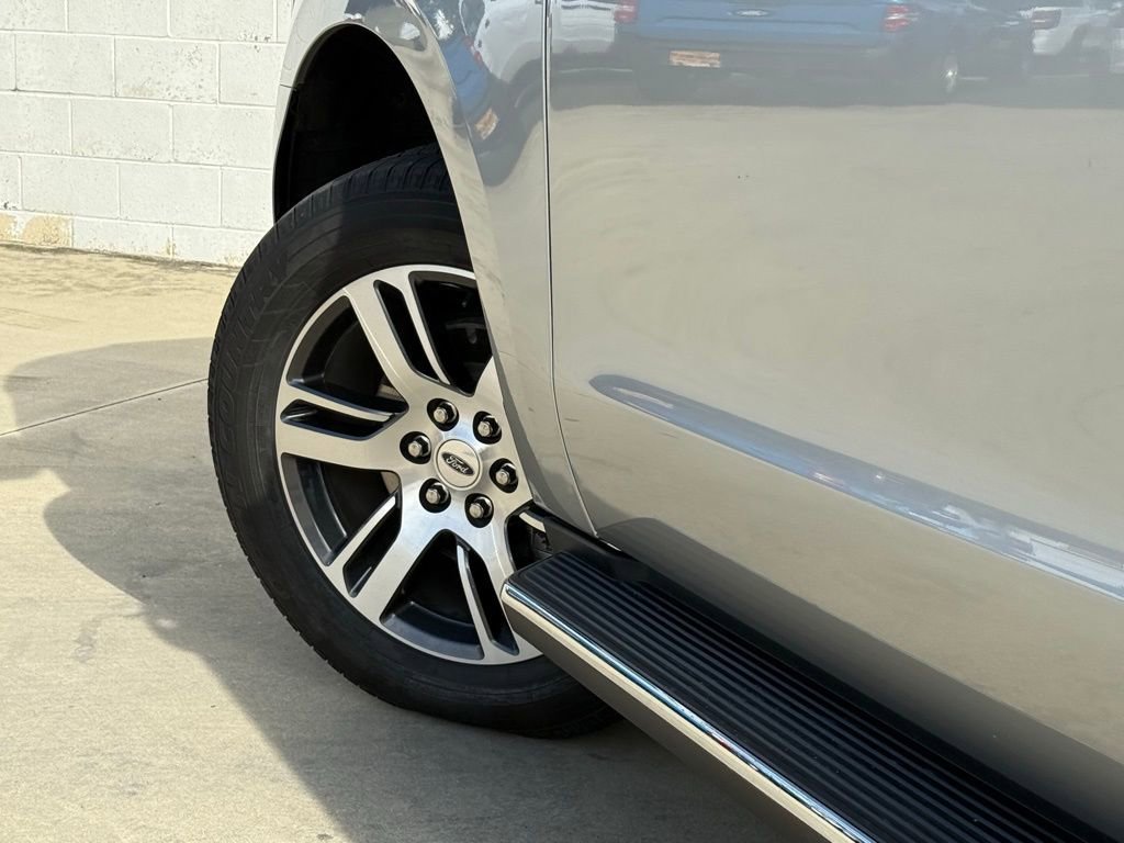 Certified 2023 Ford Expedition XLT image 19