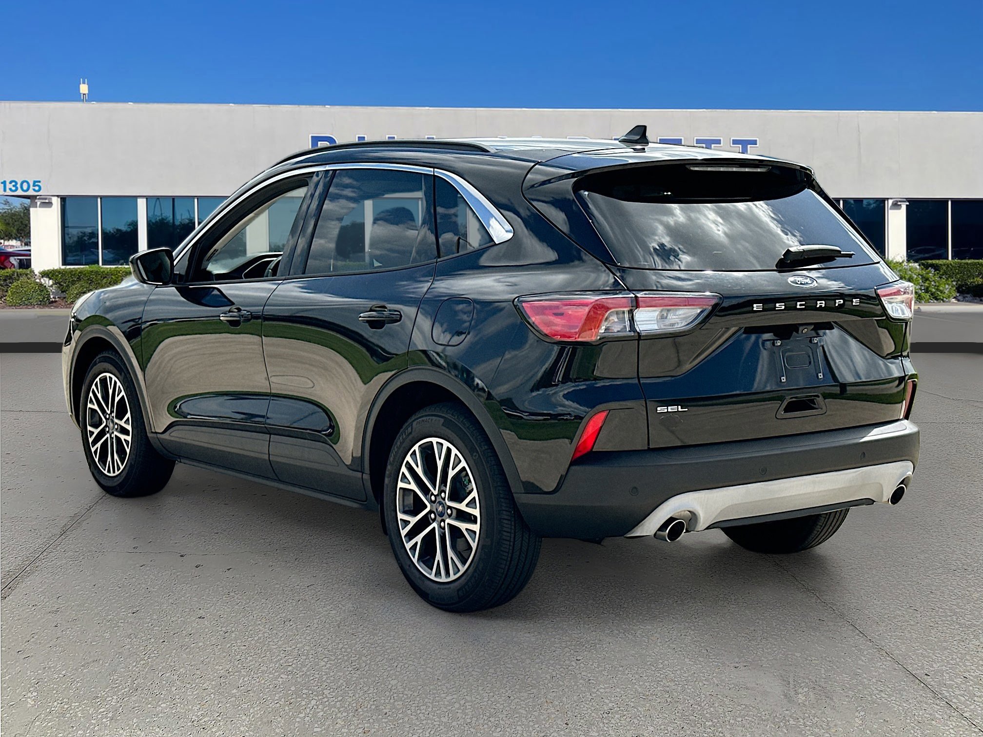 Certified 2022 Ford Escape SEL image 3