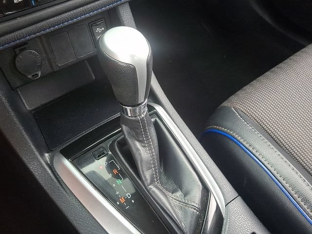 Used 2017 Toyota Corolla SE FWD image 14