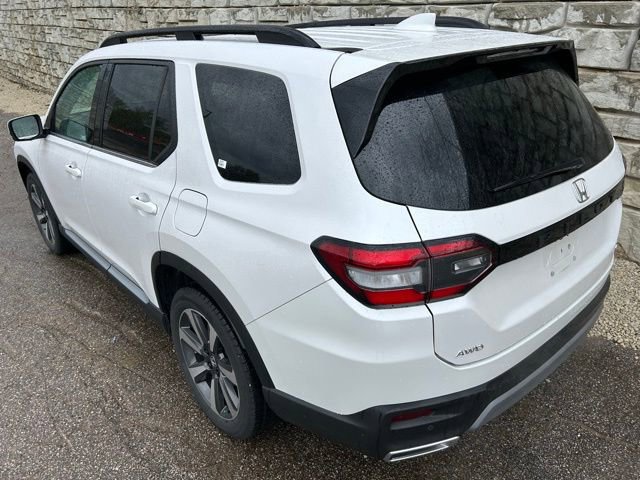 Used 2023 Honda Pilot Elite image 4
