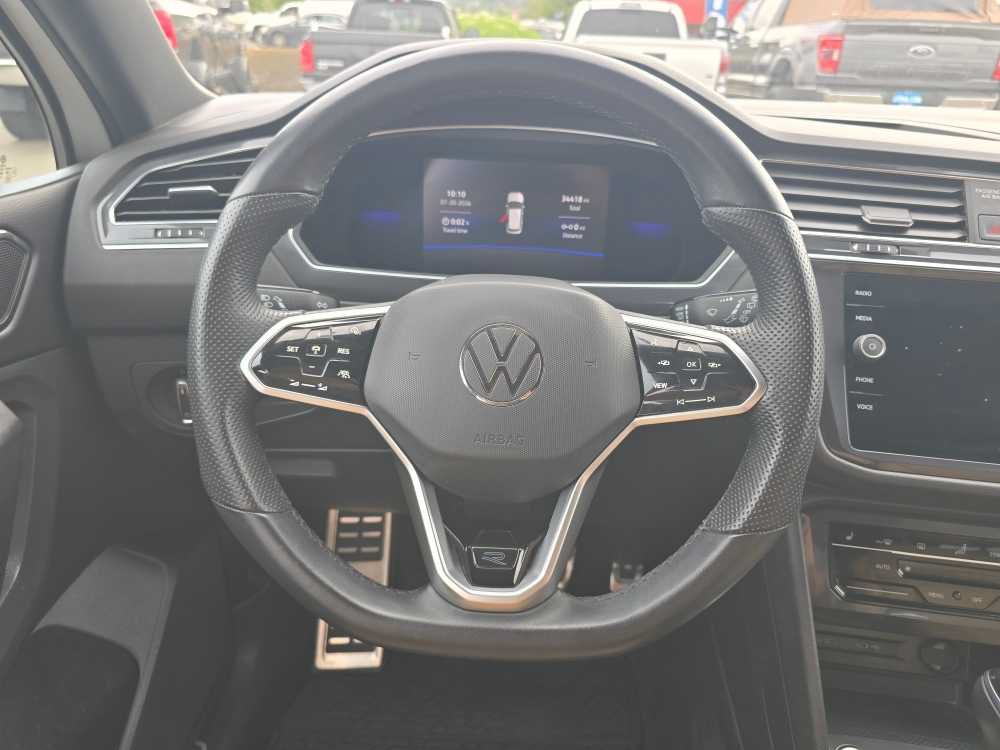 Used 2022 Volkswagen Tiguan SE R-Line FWD image 11