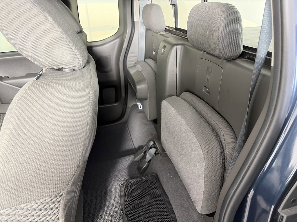 Used 2019 Nissan Frontier SV image 12