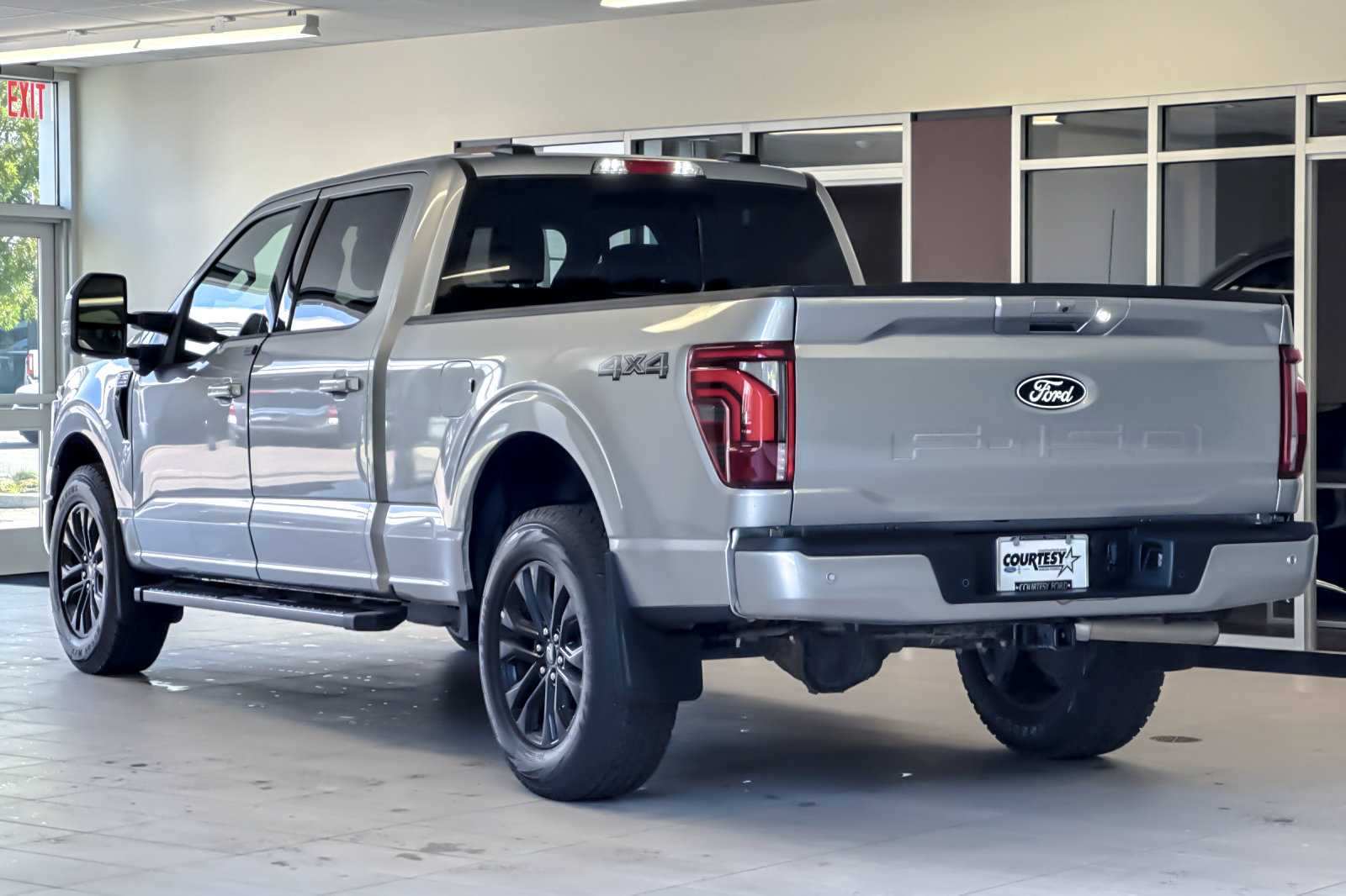 Certified 2025 Ford F150 Lariat AWD/4WD image 6