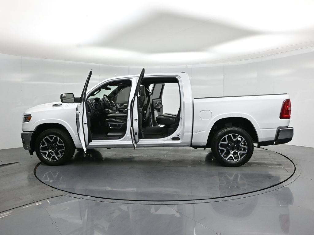 Used 2025 RAM 1500 Laramie AWD/4WD image 37